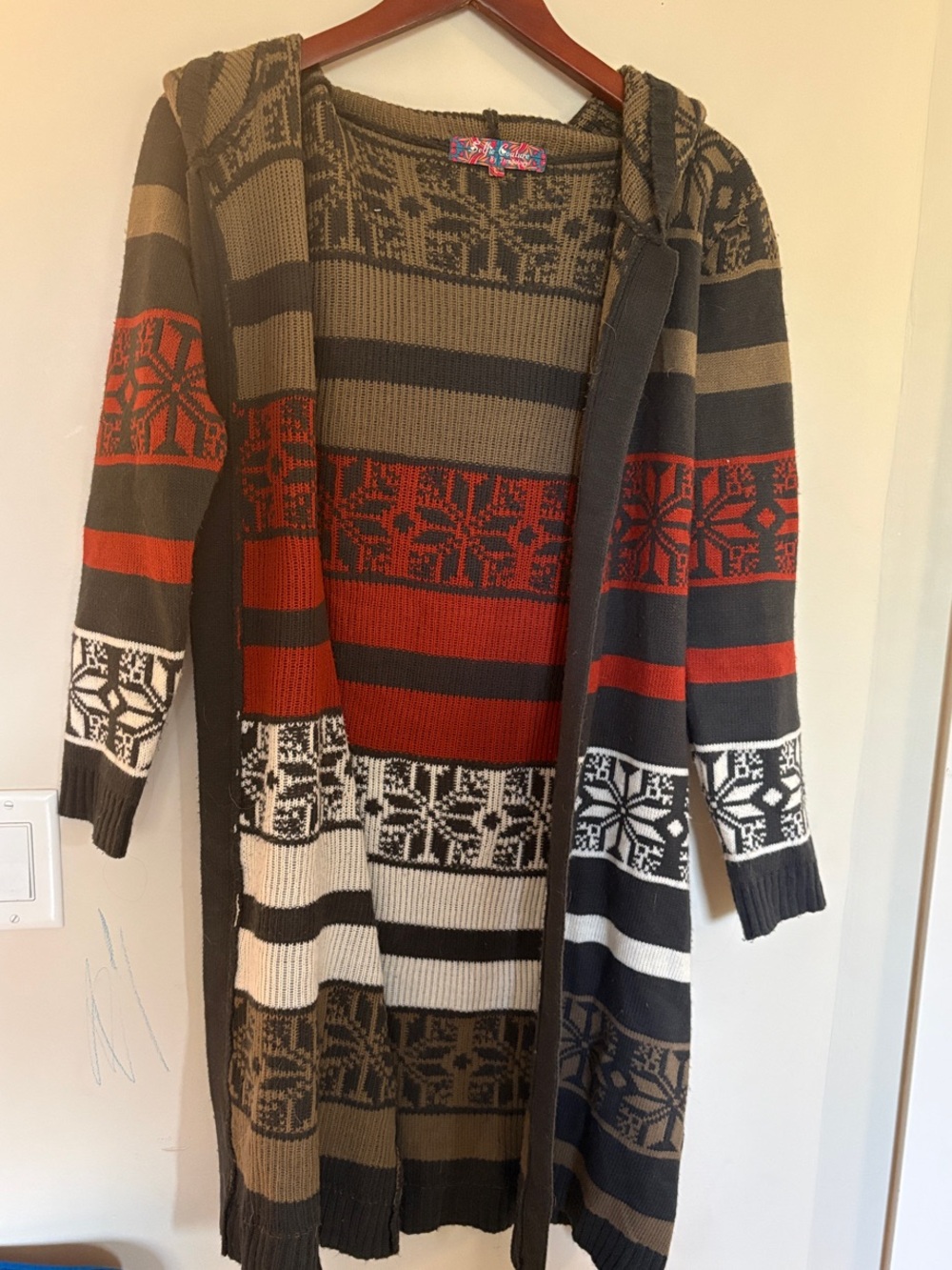 Patterned Hooded Knit Cardigan Sweater - Olive Green, Black & Red